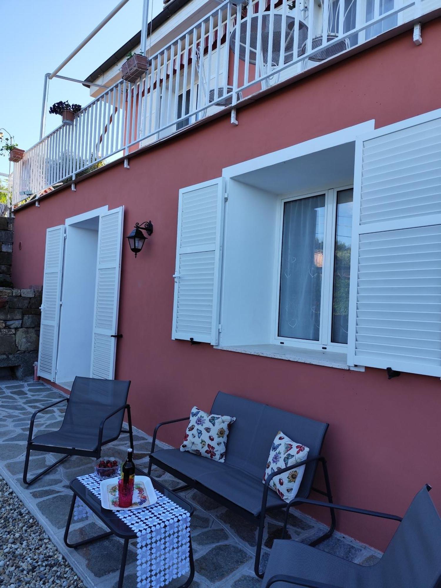 La Casa Di Giada, Appartamento In Villetta Con Aria Condizionata, Wi-Fi E Parcheggio Gratuito Poggi Eksteriør billede